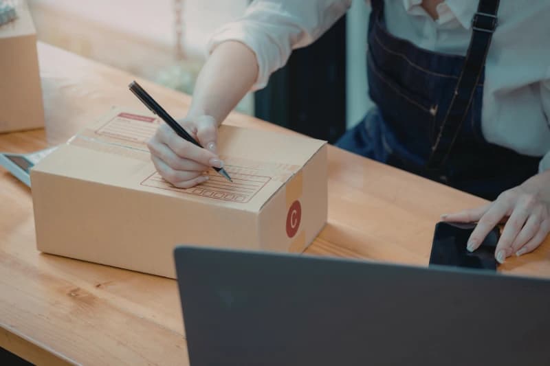 LenoChat bezoekersinzichten-dashboard met browse-gegevens in de chat